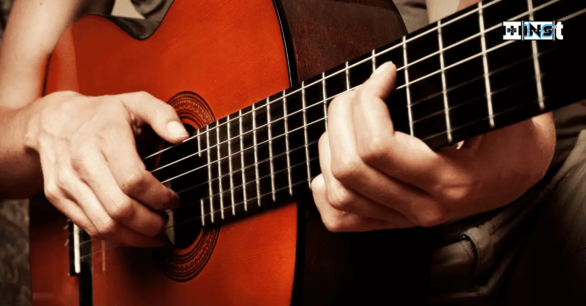 Key Differences Between Classical And Fingerstyle Guitar Playing