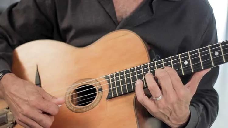 Can You Do Vibrato on an Acoustic Guitar