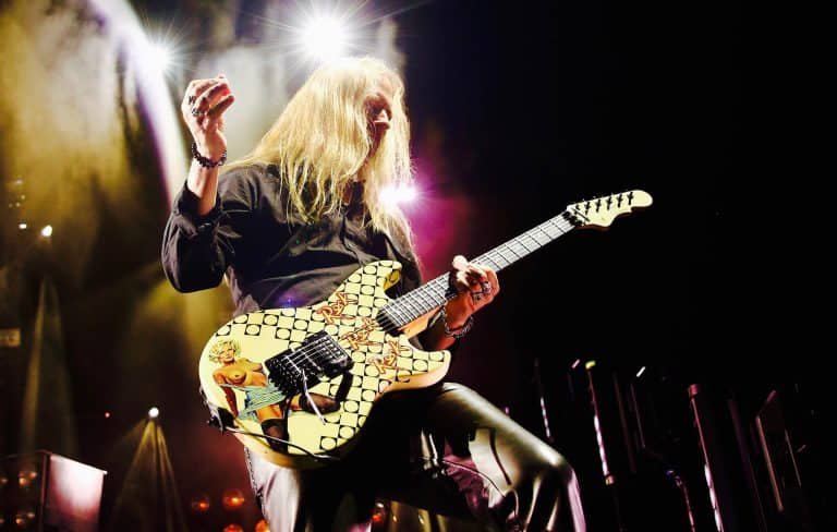 What Acoustic Guitar Does Jerry Cantrell Play