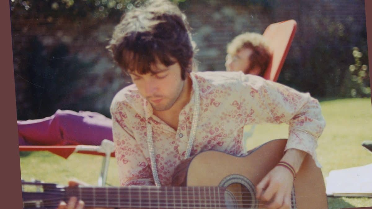 What Acoustic Guitar Does Paul Mccartney Play INS.