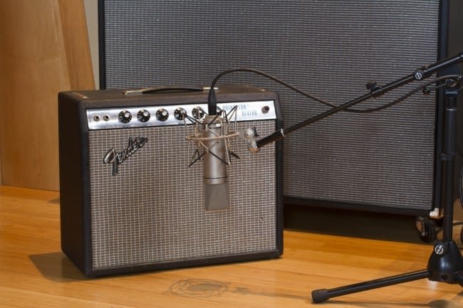 Can You Record an Electric Guitar With a Condenser Mic