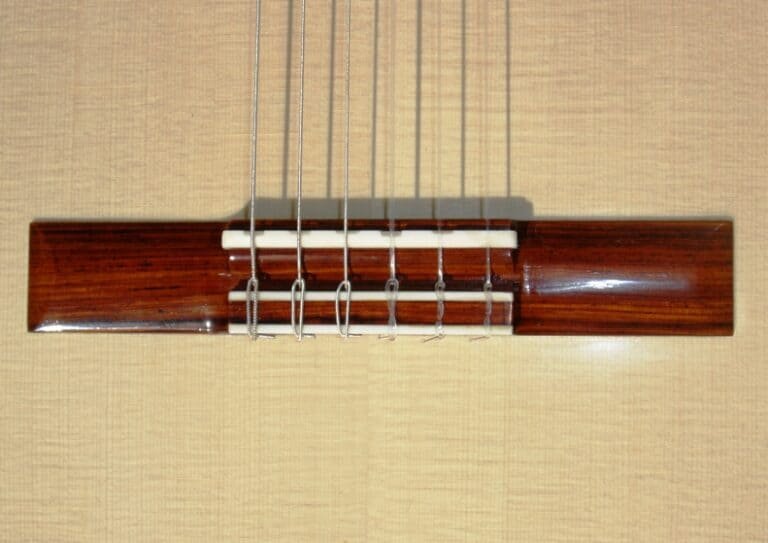 Do Classical Guitars Have Compensated Saddles