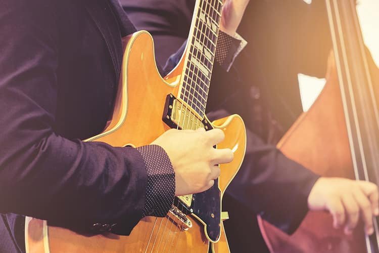 Does a Jazz Band Have an Electric Guitar