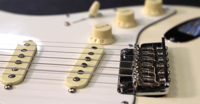 How Often Do Electric Guitar Strings Break