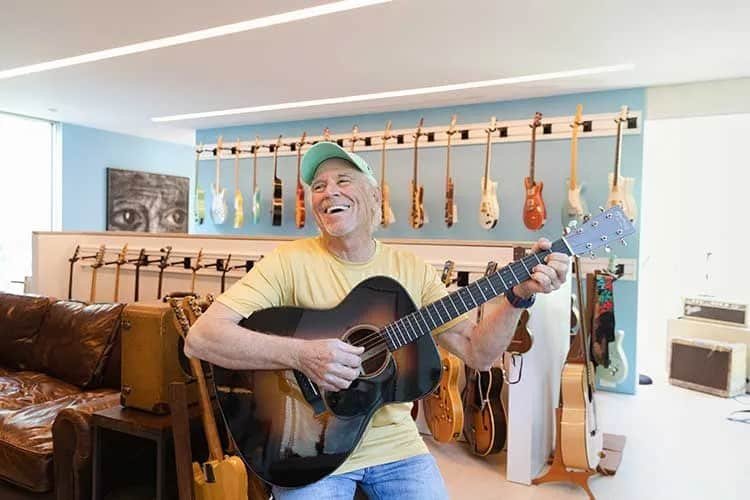 What Electric Guitar Does Jimmy Buffett Play