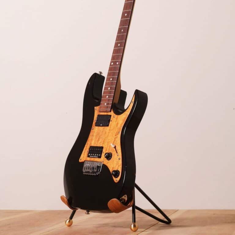 What is an Electric Guitar Stand