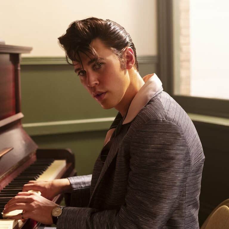 Can Kurt Russell Play the Piano