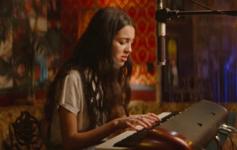 Can Olivia Rodrigo Play Piano