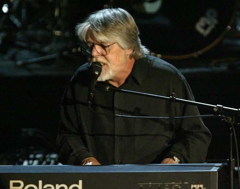 Does Bob Seger Play Piano