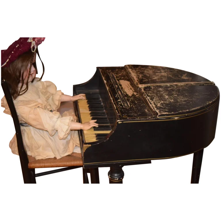 How Much Do Piano Salesman Make