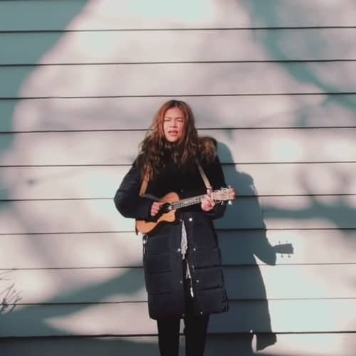 What Kind of Ukulele Does Renee Dominique Use