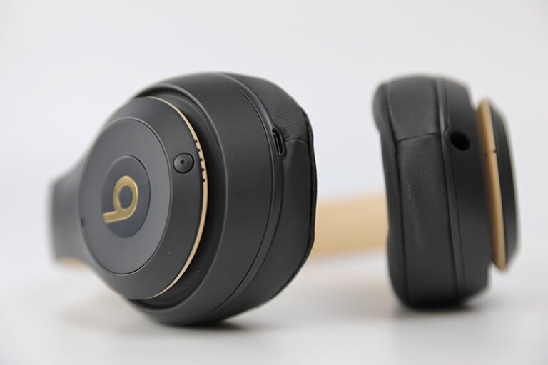 Do Beats Studio 3 Have a Headphone Jack