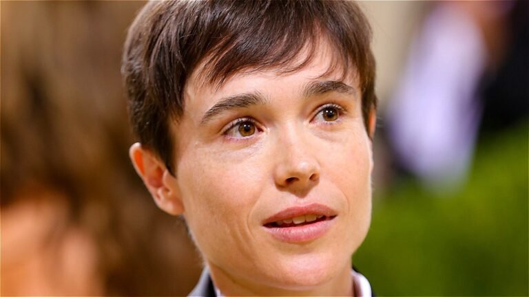 Does Elliot Page Play Violin