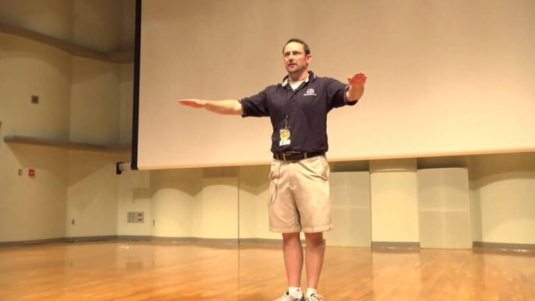 How to Conduct As a Drum Major